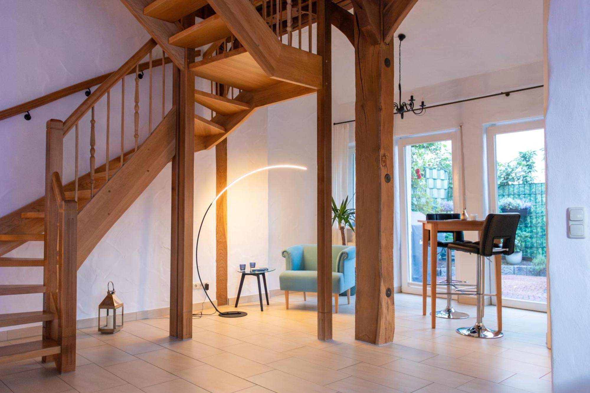 Denkmalgeschuetztes Fachwerkhaus Im Zentrum Mit Garage Apartment